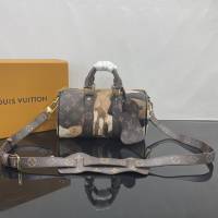 LV路易威登2023专柜新款M46678 M46701印花图案Keepall Bandoulière25手袋 ydh5297
