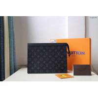 lv手包 M61692 經典黑花 POCHETTE VOYAGE中號手袋 lv男士手拿包  lvqb1251