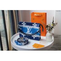 lv化妝包 TOILET POUCH XL盥洗袋 M68137 超大Monogram圖案 鏈條小挎包  lvqb1360