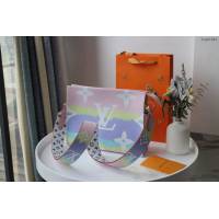 lv化妝包 TOILET POUCH XL盥洗袋 M68137 超大Monogram圖案 鏈條小挎包  lvqb1361