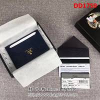 PRADA普拉達 官網同步 專櫃最新款 頂級原單十字紋牛皮 三層信用卡夾 1MC208 DD1759
