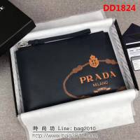 PRADA普拉達 專櫃最新款 摩登態度系列 十字紋牛皮 男士手包 2NG005 DD1824