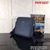 普拉達PRADA原單 PRADA最新款2VH014藍色 男士單肩斜挎包 官網同步 PHY1637
