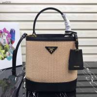 prada女包 普拉達專櫃最新爆款 1BA212 編織桶包 prada手提肩背女包  pyd2030