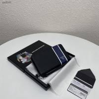 prada錢包 普拉達專櫃最新款 鱷魚皮拼接男士長錢包 2ML028 prada限量版拉鏈錢夾  pyd2153