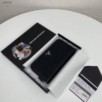 prada錢包 普拉達專櫃最新款 摔紋牛皮男士長錢包 1ML506 prada經典款單拉鏈錢包  pyd2154