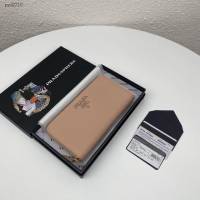 prada錢包 普拉達專櫃最新爆款長錢包 1ML506 prada女士單拉鏈錢包  pyd2210