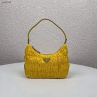 prada女包 普拉達2020專櫃最新款 1NE204 Prada nylon 皺褶Hobo手拎包 Prada復古風腋下包  pyd2303