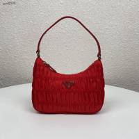 prada女包 普拉達2020專櫃最新款 1NE204 Prada nylon 皺褶Hobo手拎包 Prada復古風腋下包  pyd2305