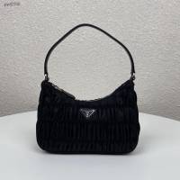 prada女包 普拉達2020專櫃最新款 1NE204 Prada nylon 皺褶Hobo手拎包 Prada復古風腋下包  pyd2306