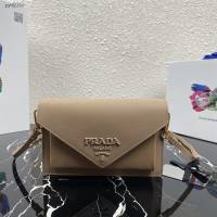 prada女包 普拉達新款女士斜挎包 1BP020 Prada單肩小包 Saffiano皮 Prada翻蓋包  pyd2360