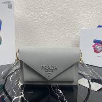 prada女包 普拉達新款女士斜挎包 1BP020 Prada單肩小包 Saffiano皮 Prada翻蓋包  pyd2361