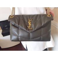 YSL爆款女士包包 聖羅蘭經典款LOULOU PUFFER絎縫漆皮小號郵差包 YSL肩背斜挎包 577476  jjh1140