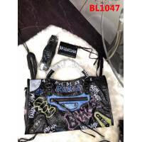 BALENCIAG巴黎世家 歐洲水貨 Balenciaga city小黑釘 限量 原廠爆裂紋羊皮黑白塗鴉 可手提單肩斜跨  BL1047