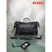 BALENCIAG巴黎世家 原單品質 經典代表作機車包 山羊皮銀邊款 可手提單肩斜跨  BL1051