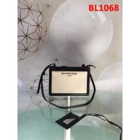 BALENCIAG巴黎世家 Bazar shopper手拿包 可斜挎  BL1068