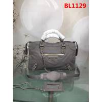 BALENCIAG巴黎世家 原版義大利進口山羊皮 小金釘 單肩斜挎包  BL1129