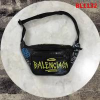 BALENCIAG巴黎世家 專櫃同步更新 塗鴉胸包腰包 簡約兩用包 可做胸包或者腰包  BL1132