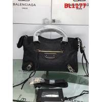BALENCIAG巴黎世家 原版義大利進口山羊皮 小金釘 單肩斜挎包  BL1177
