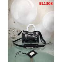 BALENCIAG巴黎世家 經典款 義大利進口原版油蠟頭層牛皮 古銅釘黑色 時尚百搭 手提肩背斜挎包  BL1308