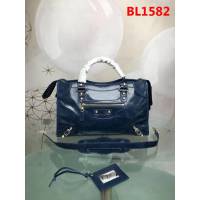 BALENCIAG巴黎世家 義大利進口 原版油蠟頭層牛皮 香皮小銀釘 時尚百搭 手提肩背斜挎包  BL1582