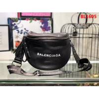 BALENCIAG巴黎世家 可口可樂相機包 巴黎世家超暴款包包 男女通用  BL1605