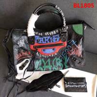 BALENCIAG巴黎世家 Graffiti Classic City30cm機車包 手繪彩色塗鴉  爆裂紋羊皮 手提肩背斜挎包  BL1805