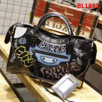 BALENCIAG巴黎世家 塗鴉機車包 QC059 爆裂紋羊皮 手提肩背斜挎包  BL1852