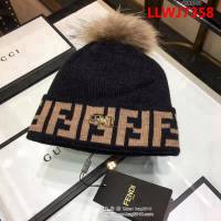 FENDI芬迪 最新冬季百搭羊毛針織帽款 6881980 LLWJ7358