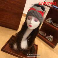 FENDI芬迪 秋冬新款 原單小怪獸 羊毛線配狐狸毛球針織帽 LLWJ7442