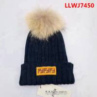 FENDI芬迪 代購品質 專櫃款 大毛球毛線帽 LLWJ7450