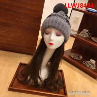 FENDI芬迪 爆款 羊絨混紡配大毛球原單針織帽 LLWJ8494