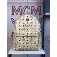 MCM雙肩背包 原單 5927小號 Gunta“M”字形鉚釘背包 金屬鉚釘 MCM女背包  mdmc1137