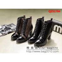 路易威登LV 2018最新款 開邊珠/老花料 高跟短靴 QZS1784