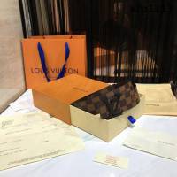 路易威登 經典款 LV INITIALES DAMIER腰帶 休閒百搭 男士皮帶  xfp1113