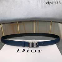 DIOR迪奧 18新款 DIOR字母復古銅扣 雙面進口頭層牛皮腰帶 優雅經典 女款皮帶  xfp1133