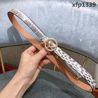 FENDI芬迪 19開春新款 細皮帶 F微標形狀帶扣 白色錦蛇皮 女款皮帶 帶扣裱有白色水鑽  xfp1339