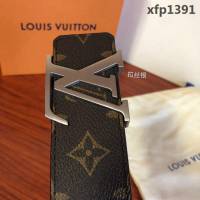 路易威登LV 原單品質 經典老花 百搭款男士皮帶 M9806  xfp1391