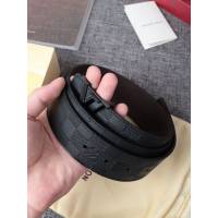 LV皮帶 經典LV腰帶系列 路易威登壓紋牛皮男士腰帶  xfp2110
