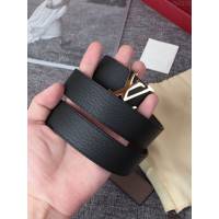 LV皮帶 經典LV腰帶系列 路易威登壓紋牛皮男士腰帶  xfp2118