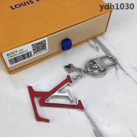 路易威登LV 頂級原單 同名手袋系列 雙功能搭扣 M63079紅色 LV CAPUCINES 包飾與鑰匙扣  ydh1030