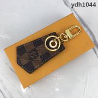 路易威登LV 頂級原單 M67916啡格 ENCHAPPES 鑰匙扣 刻有路易威登品牌標識  ydh1044