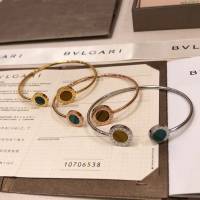 Bvlgari飾品 寶格麗天然孔雀石雙面翻轉手鐲  zgbq3013