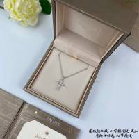 Bvlgari飾品 寶格麗精工版本銀色項鏈 寶格麗滿鑽十字架項鏈  zgbq3282