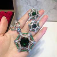 Bvlgari飾品 寶格麗祖母綠天然大號綠瑪瑙鑲嵌耳環 吊環  zgbq3321