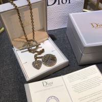 Dior飾品 迪奧經典熱銷新款金色銀色星星蜜蜂項鏈  zgd1102