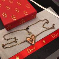 Dior飾品 迪奧2021主打款式彩虹沙拉花愛心項鏈  zgd1374
