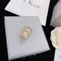 Dior飾品 迪奧經典熱銷款大珍珠金色戒指  zgd1439