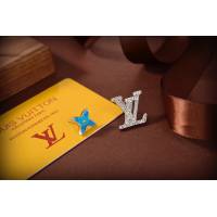 Louis Vuitton新款飾品 路易威登字母老花耳環 LV不對稱耳釘  zglv1975