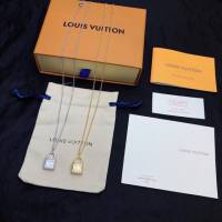 Louis Vuitton新款飾品 路易威登鎖頭滿鑽項鏈 LV金色銀色鎖頭鎖骨鏈  zglv2194
